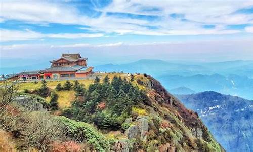 7月峨眉山旅游攻略一日游_4月峨眉山旅游